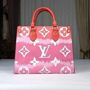 Monogramed Women's Handbag.